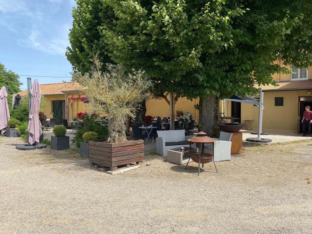 Logis L'Auberge Du Gros Silly-sur-Nied Esterno foto