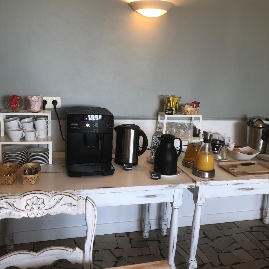 Logis L'Auberge Du Gros Silly-sur-Nied Esterno foto