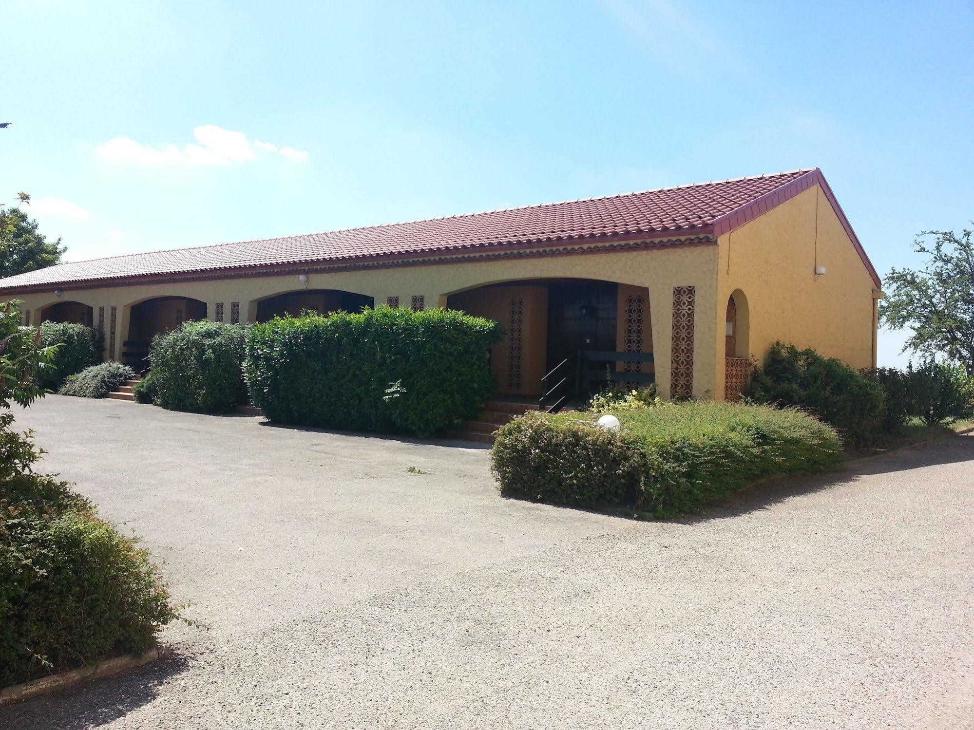 Logis L'Auberge Du Gros Silly-sur-Nied Esterno foto