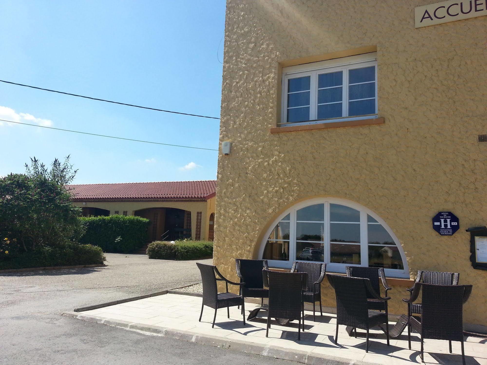 Logis L'Auberge Du Gros Silly-sur-Nied Esterno foto